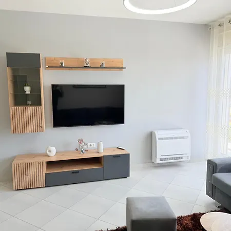 Aurea Apartament *